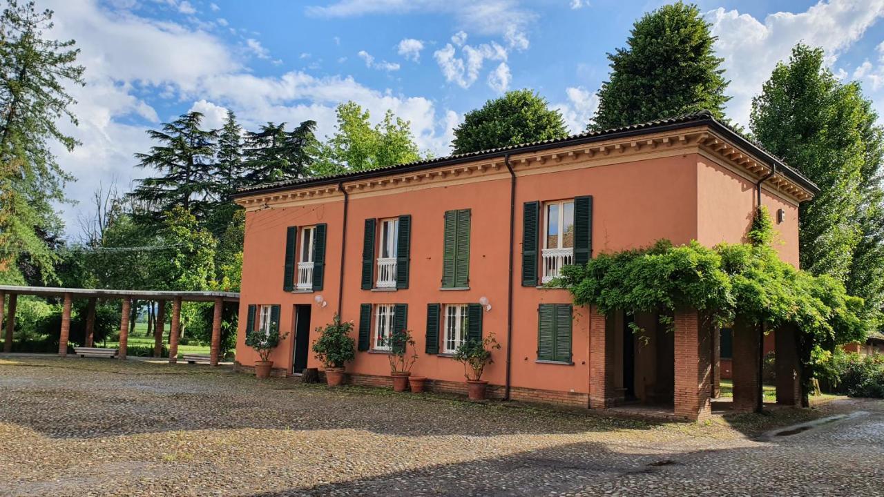 Tenuta Pizzone Wine Resort Rivanazzano Terme Luaran gambar